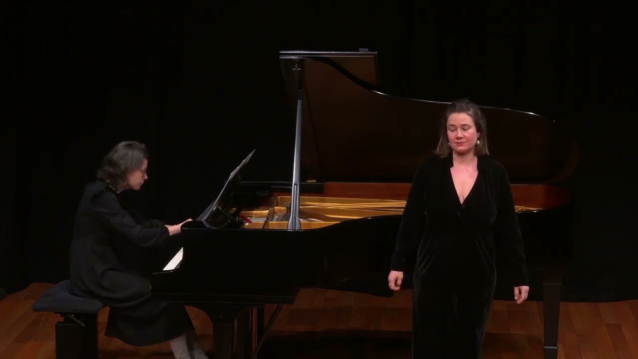 Quando M'en Vo - Puccini