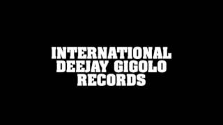 DJ Hell - Mantra (Fur Coat Remix) [Techno] [International Deejay Gigolo Records]