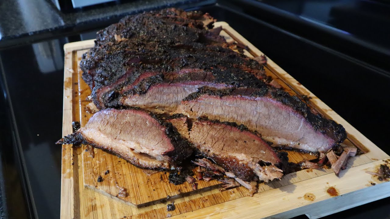 Brisket On The 22.5” er Smokey Mountain YouTube