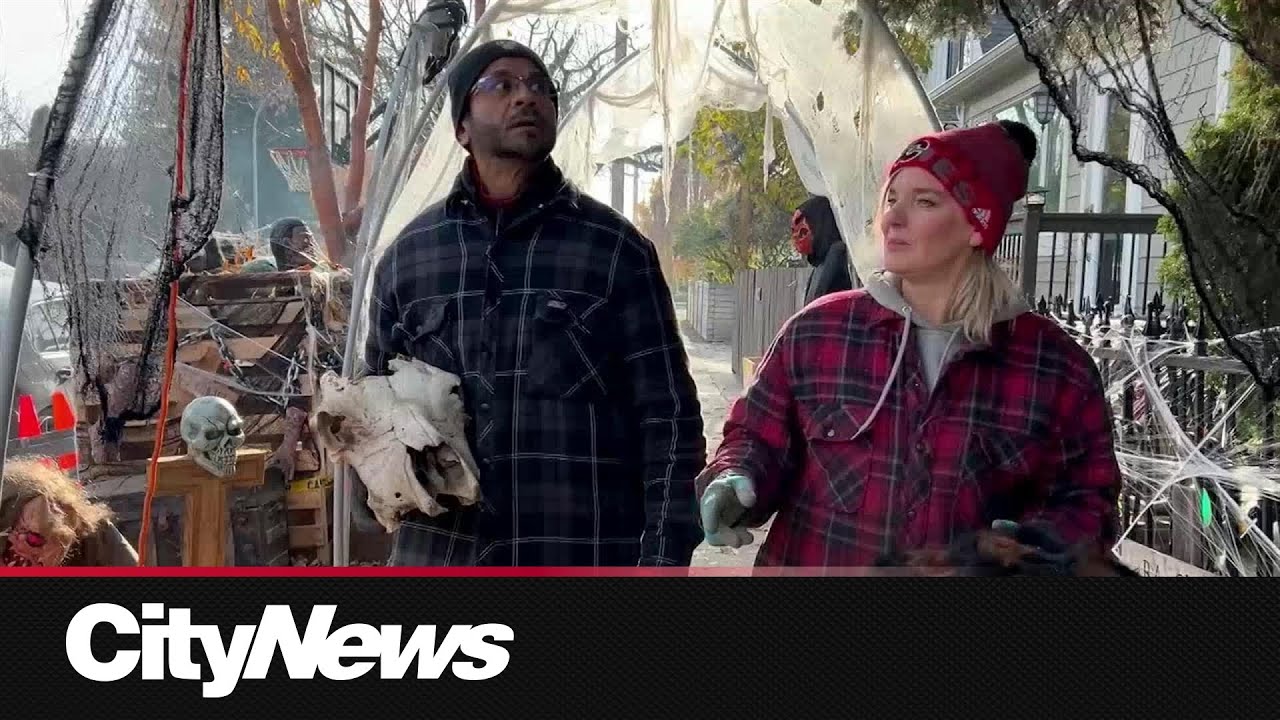 Calgary couple's haunted yard a tradition for over 20 years