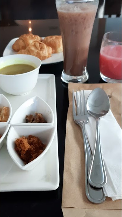 selamat pagi waktunya sarapan bubur ayam di pullman hotel central park jakarta#Shorts