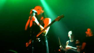 PVRIS - St. Patrick live @ La Machine du Moulin Rouge Paris 12.04.16