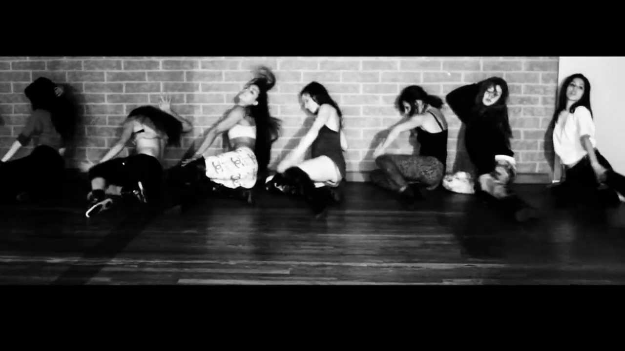 "Feel This Moment" - HOTTIE HEELS Michelle "JERSEY" Maniscalco