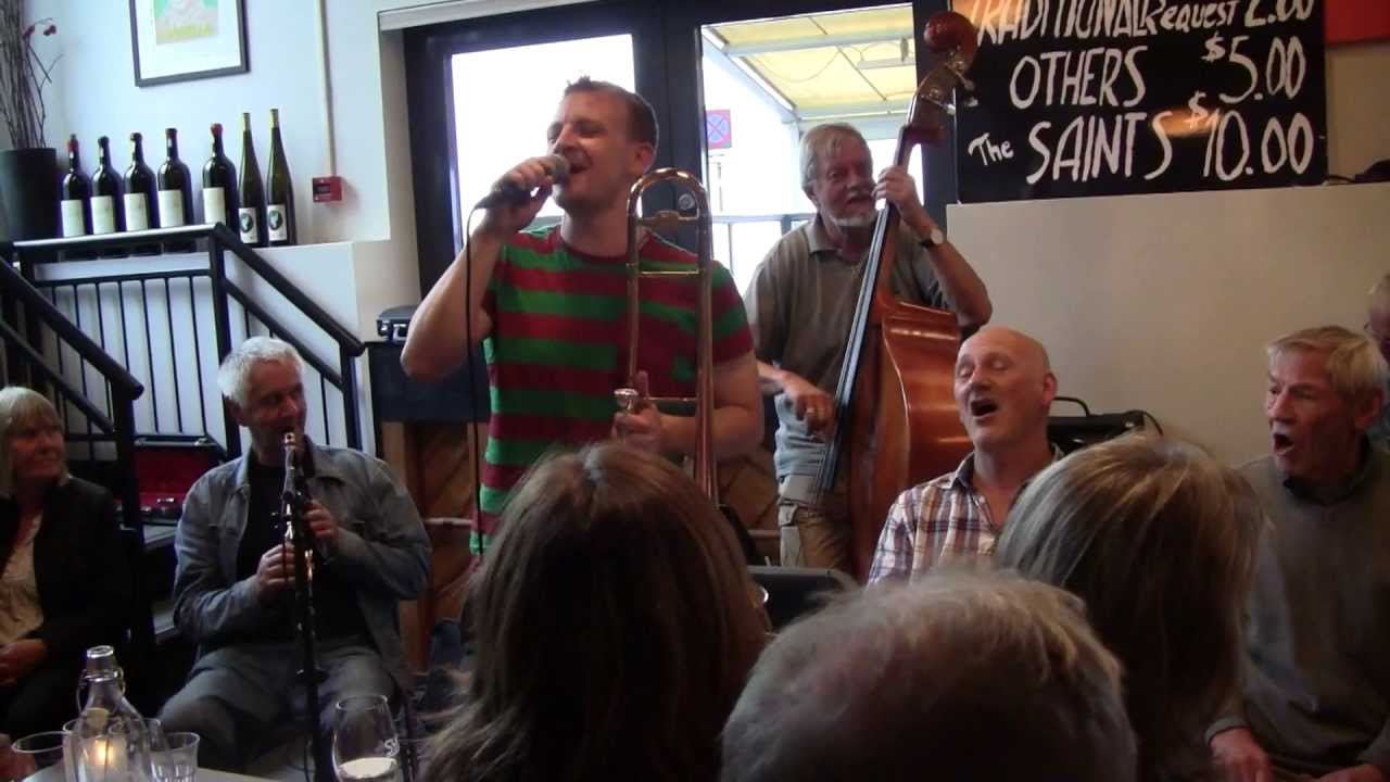 Burbon Street Parade - New Orleans Hot Spot, Molde, SYD vin- og matbar