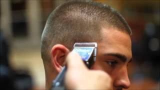 HOW TO | LOW SKIN FADE WITH DETACHABLES | HD - WWW.TIMELESSBARBERS.COM