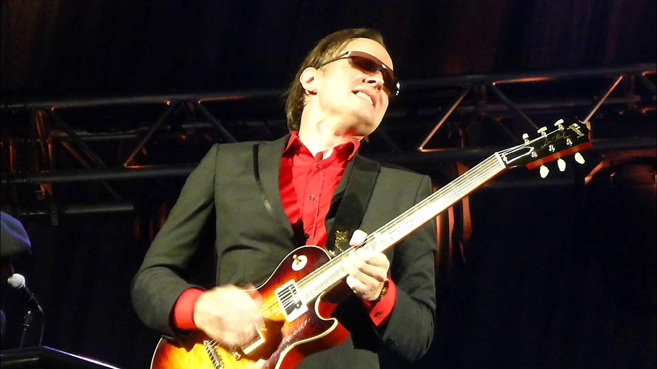 Joe Bonamassa - I gave up everything for you, 'cept the blues - Live Paris 2015 Joe Bonamassa - I gave up everything for you, 'cept the blues - Live Paris 2015