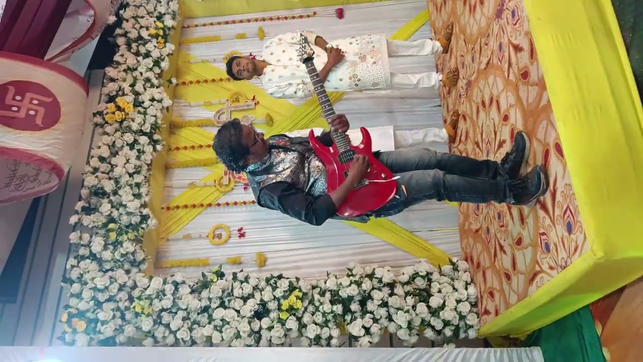 Neele neele Ambar play by guitarist vijay bhai