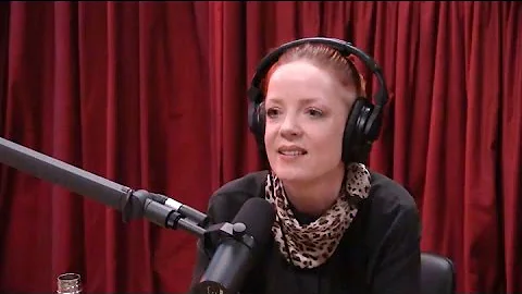 Joe Rogan - Shirley Manson on How Spending 100,000...