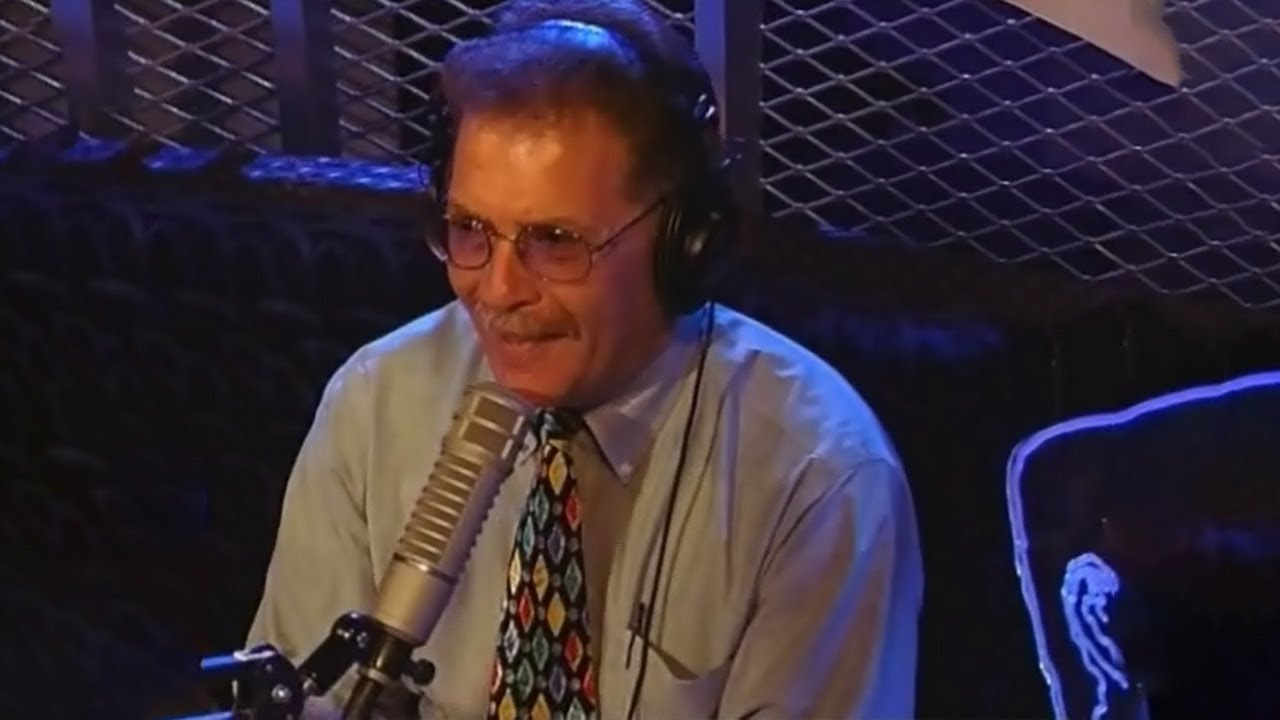 Ronnie's height is measured Kevin Kraft lets Howard draw on his face for a copy of Halo