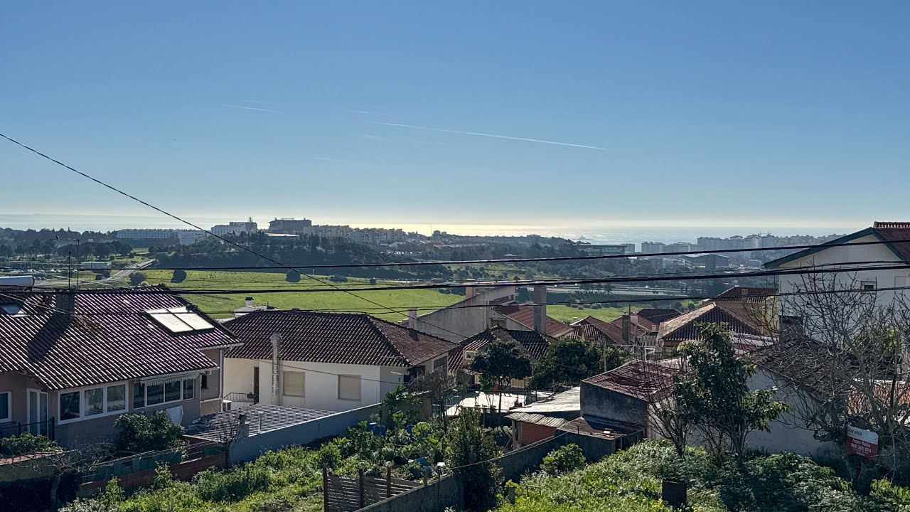 Moradia Independente T5 em Vila Fria - Porto Salvo PARA VENDA