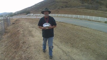 Syma X8C Homemade DIY Parabolic Antennea Range Extender Test Works Great With Syma X8Hg Too