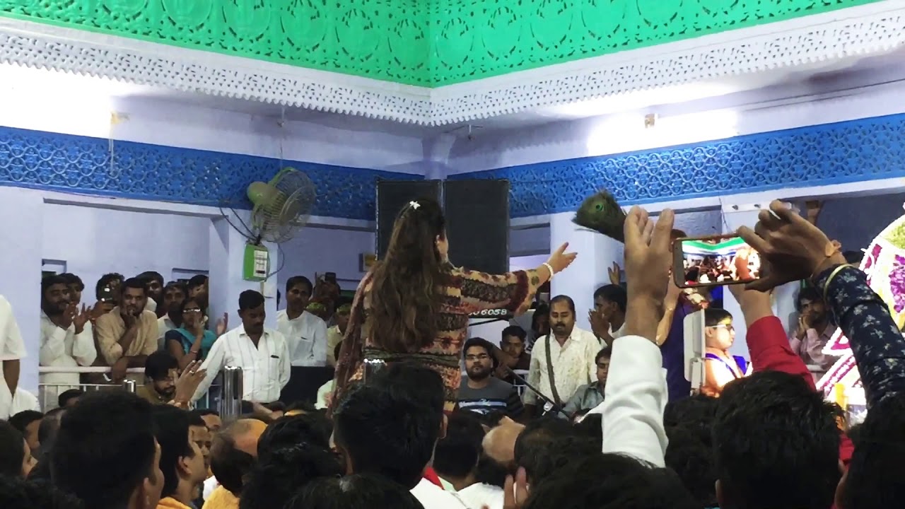 Nisha dutt   shree shyam mitra mandal   ekadasi kirtan