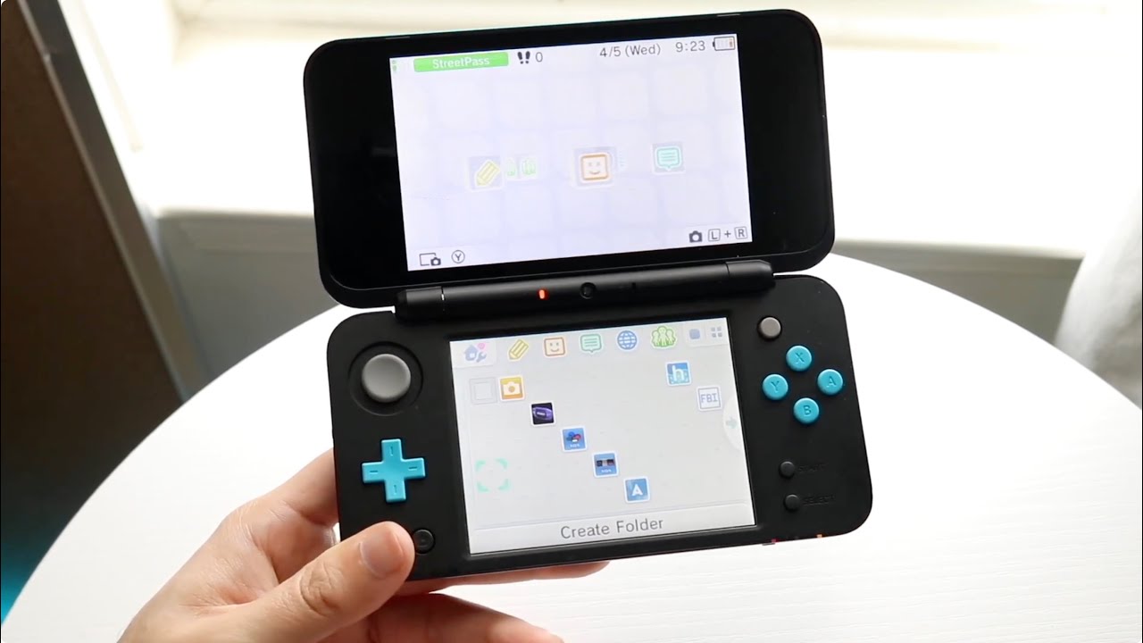 Nintendo 2DS XL In 2025! (Still Worth Buying?) (Review) - YouTube