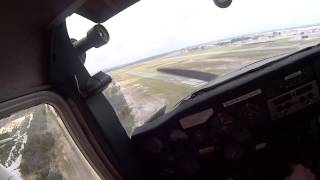 simulated engine failure in a cessna 152, glide landing