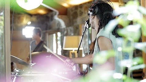 Mango Up Yourself  (1 of 4 - Ferret Sessions) | Alex Margéot