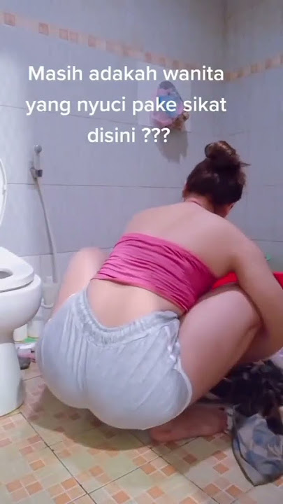 olahraga pagi nyuci baju 🤭.bantu subscribe orang baik#trending #fyp #artist #viral