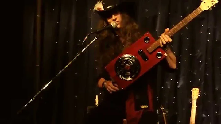 Cigar Box Resonator Guitar - Hand spun resonator c...