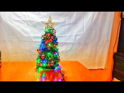 Video: Cómo Hacer Un árbol De Navidad Con Una Botella De Champán