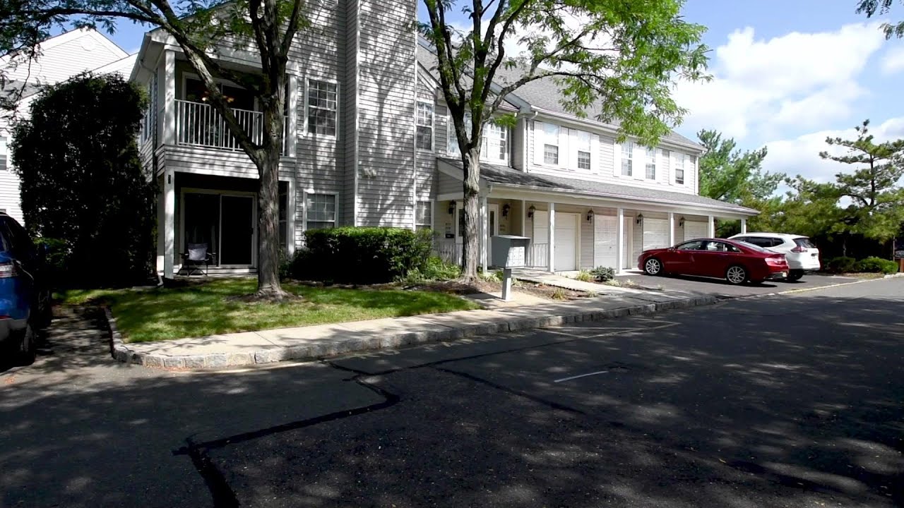 Lawrence Township Condo For Sale 817 Round Tree Place, Lawrenceville