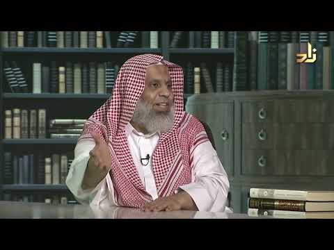 أسئلة المشاهدين لو كتب شخص في غير تخصصه العلمي فهل يقرأ له ما كتبه في غير تخصصه