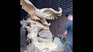 Majestic Wood Carving: Crafting an Exquisite Eagle Sculpture