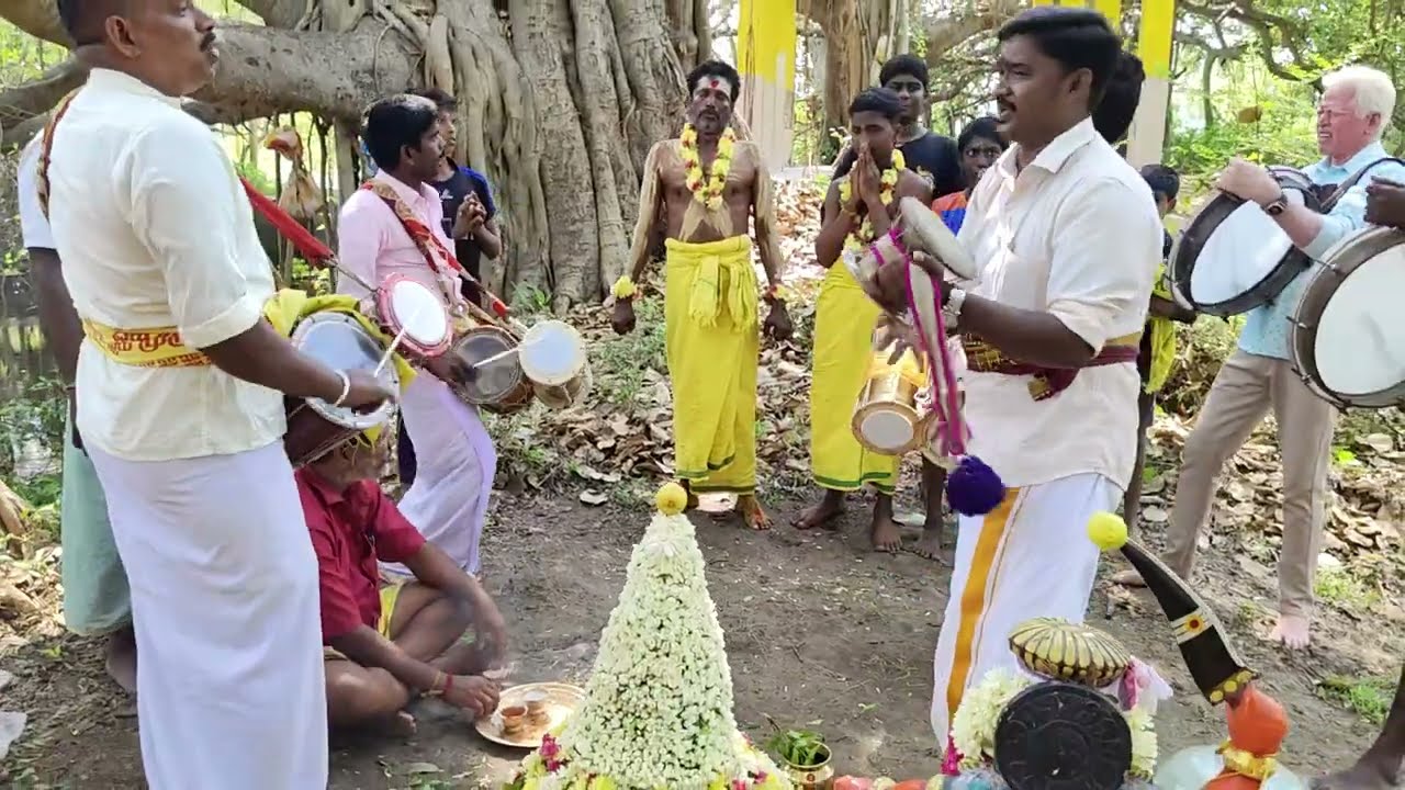 காளியம்மன் அழைப்பு,  காப்பு கட்டுதல்.