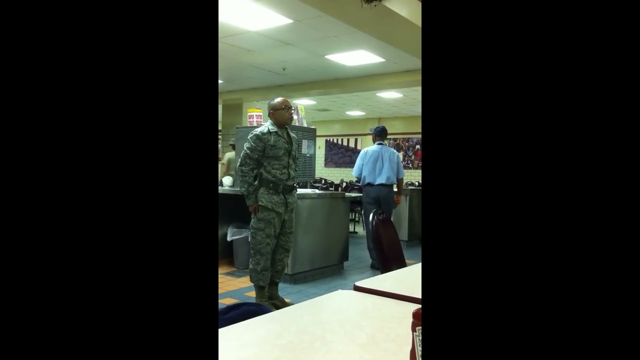 what is a chow runner in the air force