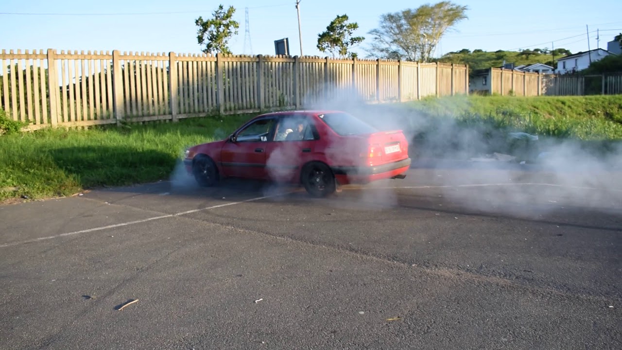 Toyota Corolla RSi 1997 Burnout - YouTube