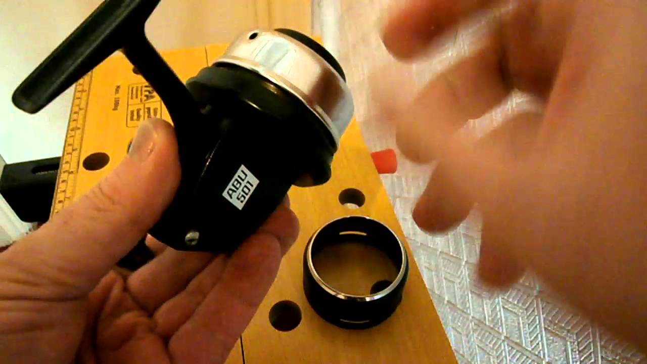 ABU 501 - Closed Face Match & Trotting Fixed Spool Reel - YouTube