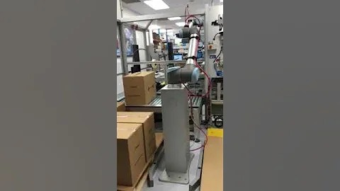 Heavy Load Palletiser - UR10, Lifting Pillar Bespoke & Vacuum Gripper | Cobots.ie