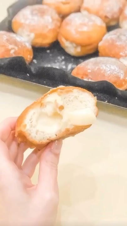 Вкуснейшие пончики берлинеры с ванильным кремом 🍩🤍 - YouTube