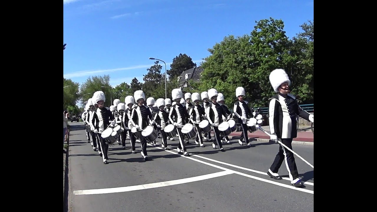 Deel 3 Bevrijdingsparade KatwijkaanZee naar ValkenburgZH
