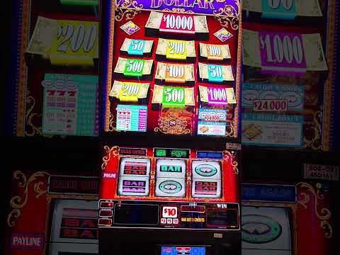 Top Dollar! Are we feeling lucky? #slot #casino