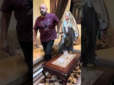 امى اخذت فلوسى عافية ل اختى وقاهرتنى يرضى مين