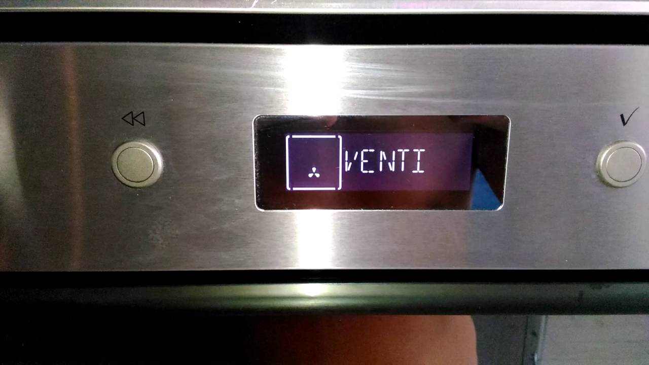 Display impazzito forno Whirlpool - YouTube