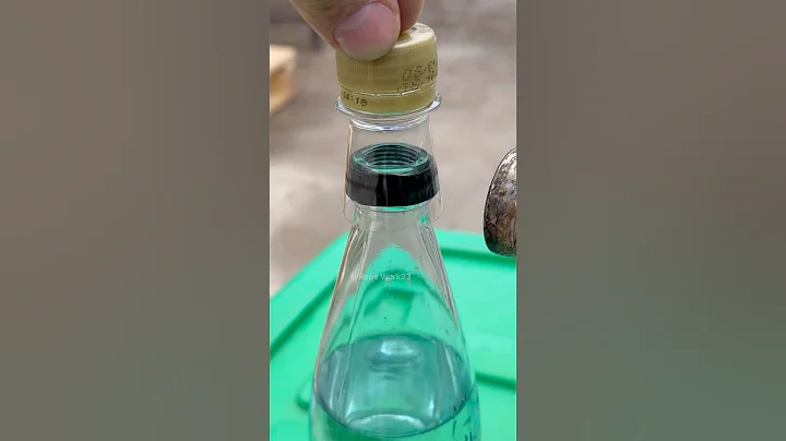 Amazing Trick With A Piece Of Bicycle Tube And A Glass Bottle!