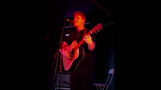 Sonny Tennet live London 15/3/23 calm down