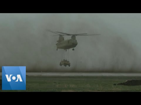 NATO Troops Perform Air Assault Training in Romania - VOA News.