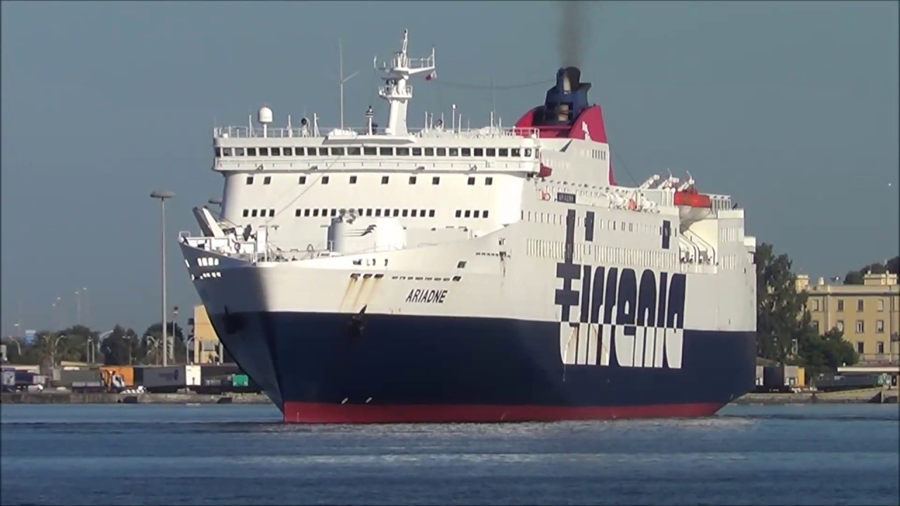 File Car Ferry Ariadne Jpg Wikimedia Commons