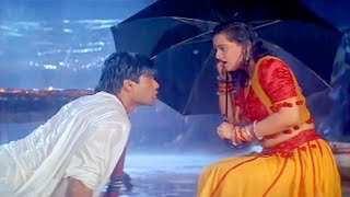Monsoon Love Hit 🌧️ | Chhatri Na Khol Barsaat Mein - Image Lyrical | Gopi Kishan Movie Song