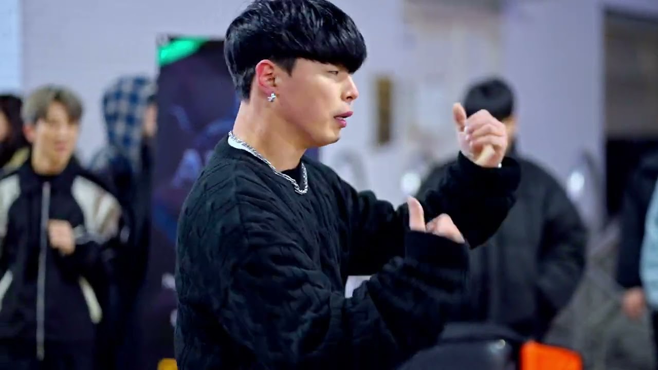 [ BOSS ] _ 댄스팀 아레스 _ 홍대 댄스 버스킹  _ 26-02-03