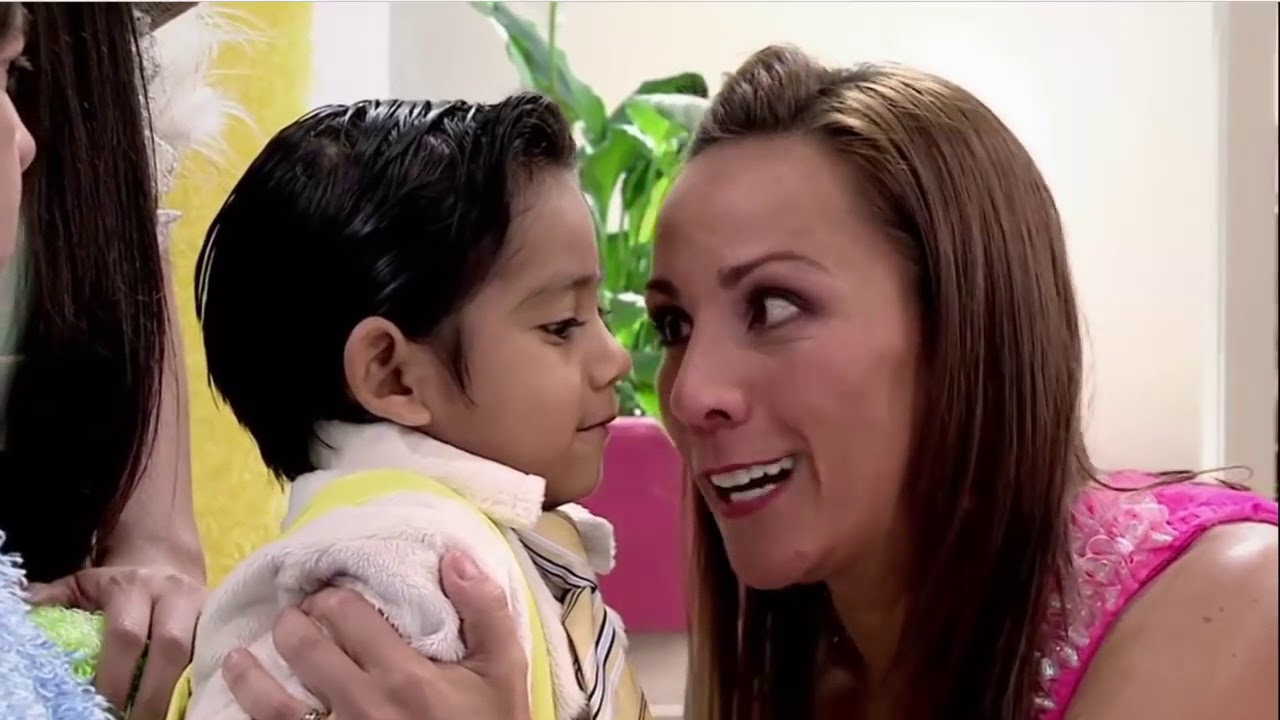 La Familia Peluche Partida De Dominó - YouTube