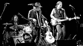 Watch Waterboys Meet Me At The Station video