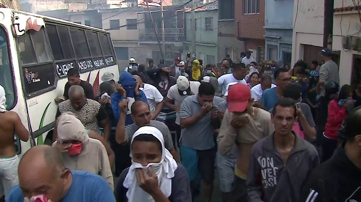 Venezuelan protesters brave National Guard