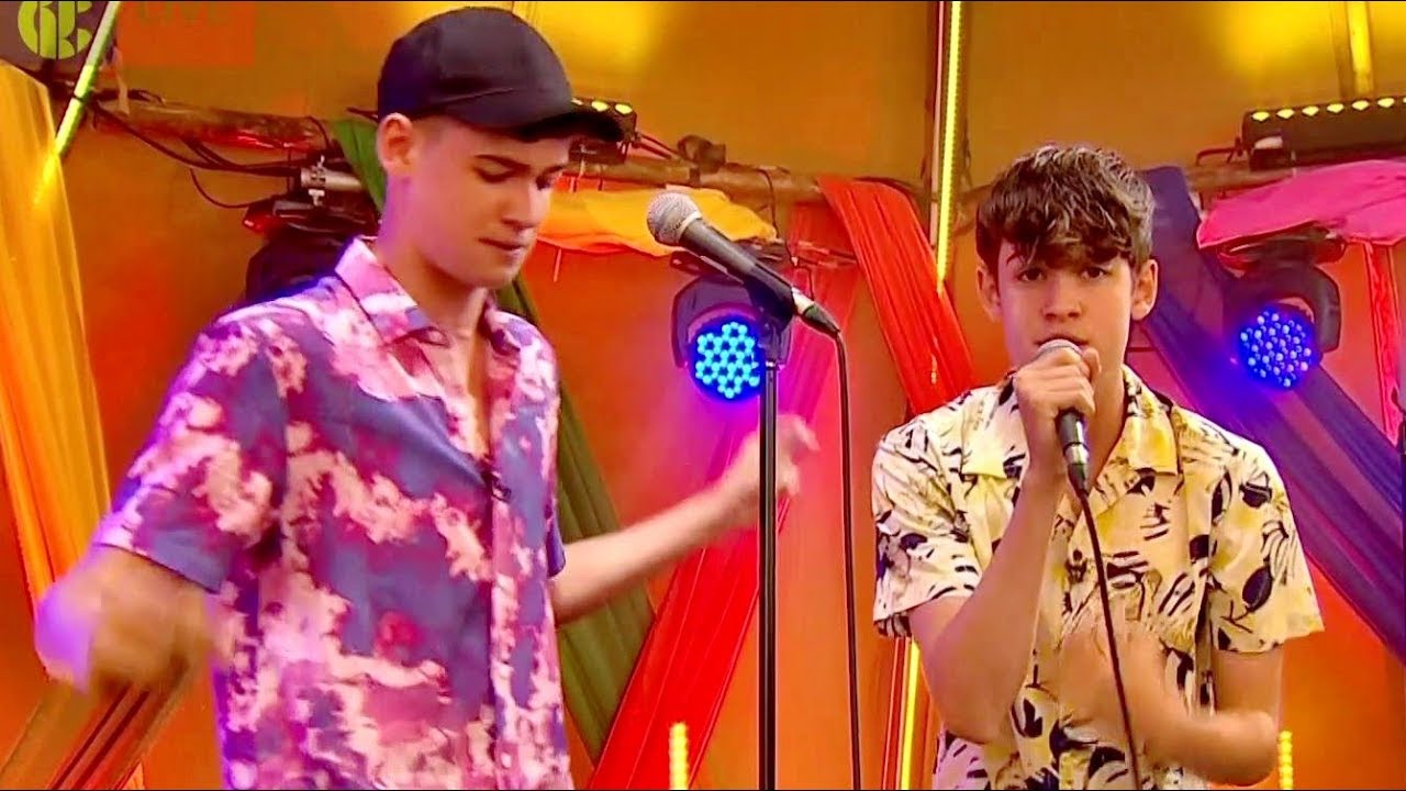 Max & Harvey: Electric (CBBC Summer Social, 3/8/19)