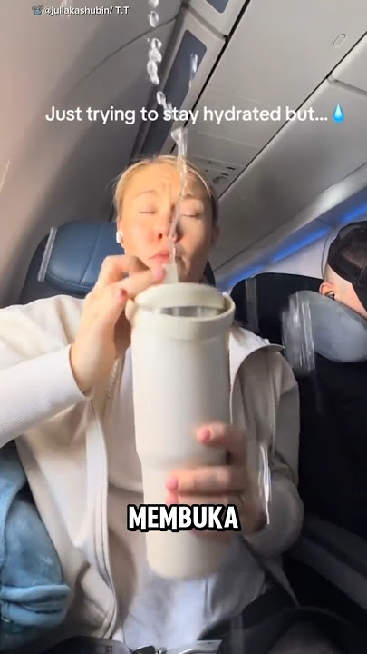 Tumbler Muncrat di Pesawat