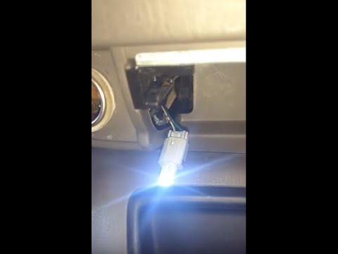 How to replace the cigarette lighter bulb on a Toyota Tundra (1st gen)