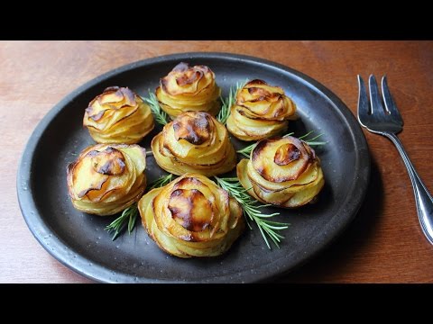 Video: Baked Potato Flowers Under Cheese Crust