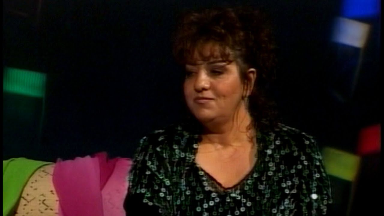 مەرزیە فەریقی گۆرانیی شەش پەپوولەی بۆ کێ وتووە؟