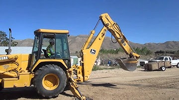 start up procedurer for backhoe with HEO Leonard Rosa